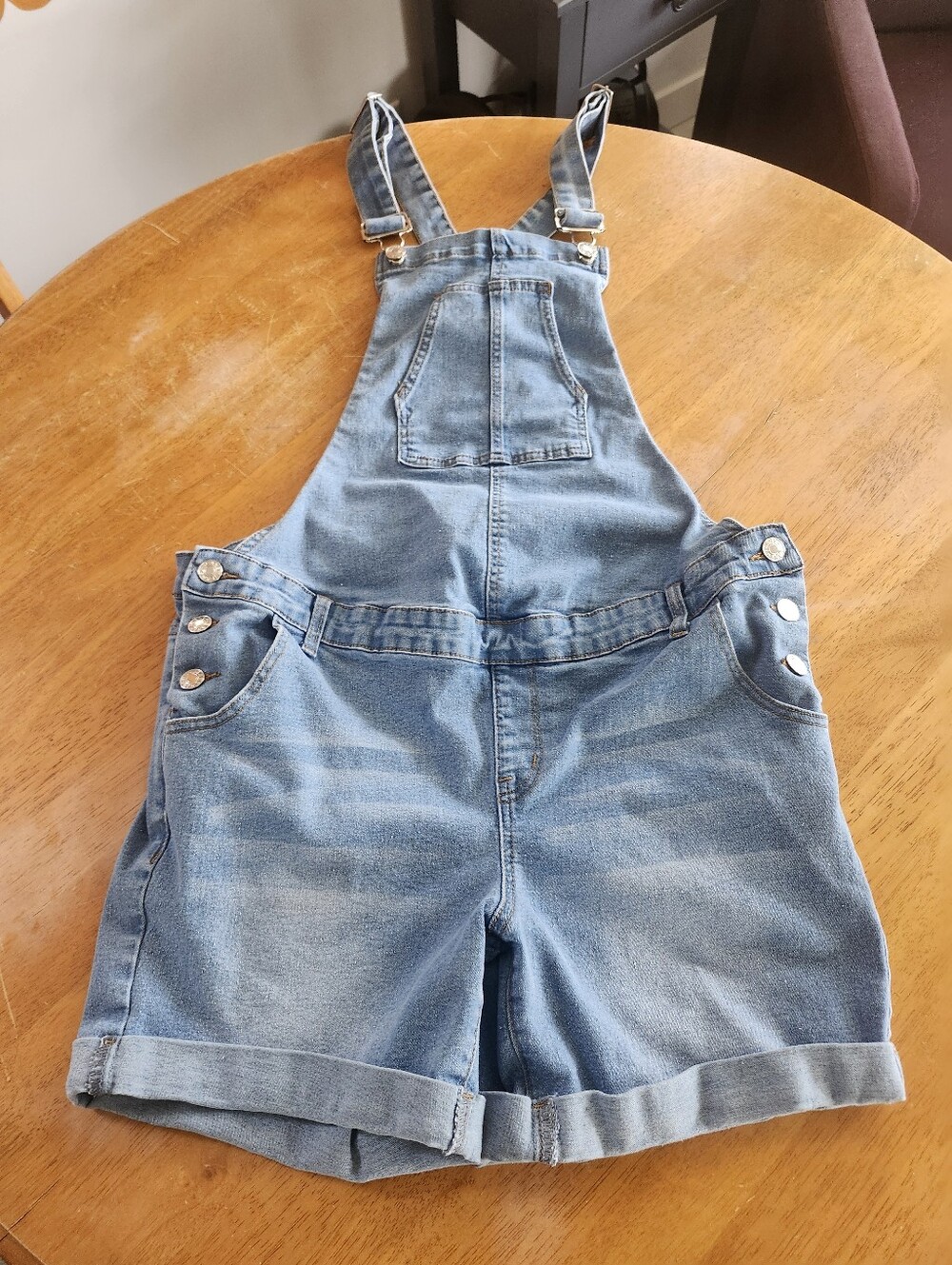 Light Wash Denim Overall Shorts – Small, Stretchy, Lots Of Pockets